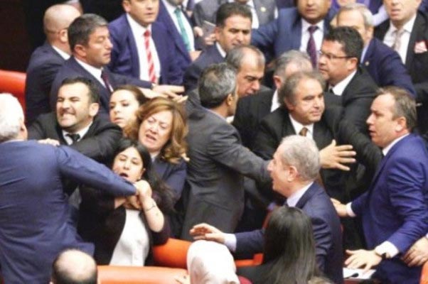 fightings-in-tp_122316