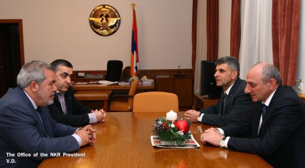 Բակօ Սահակեան Ընդունած Է ՀՅԴ Բիւրոյի Ներկայացուցիչները