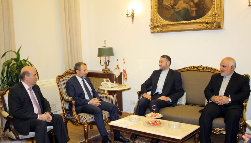 Պասիլ Ընդունեց Ապտելլահեանը