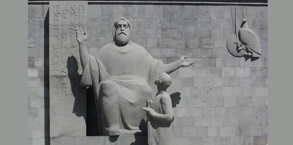 Խմբագրական.  Երկրորդ Եւ Անփոխարինելի Ծնողքը