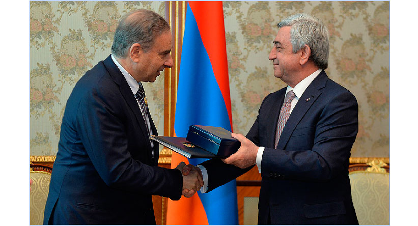 Նախագահ Սարգսեան Բարեկամութեան Շքանշանով Պարգեւատրեց Նախարար Միշել Ֆարաոնը Եւ Նախագահ Աունին Հայաստան Այցելելու Հրաւէր Ուղղեց