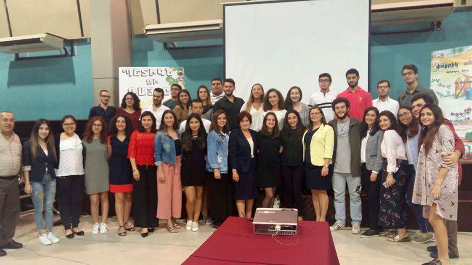 Համազգայինի Մ. Եւ Հ. Արսլանեան Ճեմարան. «Լուսին Մալիքեան» Սերունդի Շրջանաւարտներու Ընդունելութիւն Եւ Յիշատակի Երեկոյ