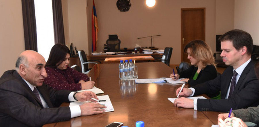 Նախարար Դաւիթ Լոքեան Ընդունած Է  Հայաստանի Մէջ Ֆրանսայի  Արտակարգ Եւ Լիազօր Դեսպանը