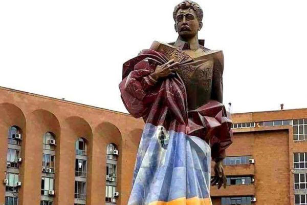 Սովորենք Յարգել Մեծերի Յիշատակը