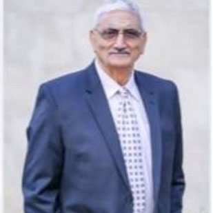 Գրողի Անկիւն. Լեղի Իրականութիւնը