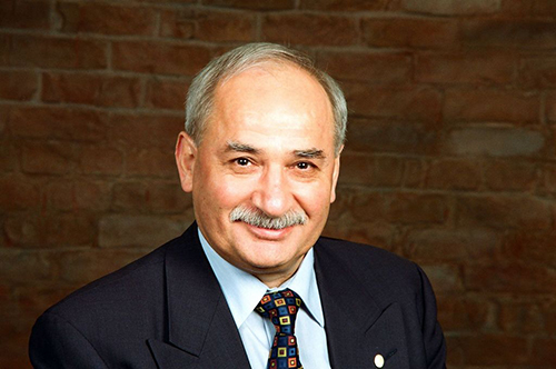 Այլեւս Լռած Է Աշխարհի, Ֆրանսայի Եւ Հայաստանի Խղճի Ձայնը Եղող Շարլ Ազնաւուր