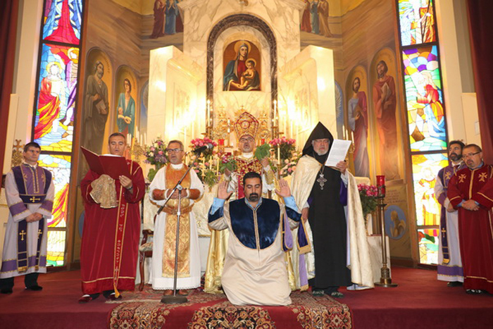 Գաղութէ Գաղութ