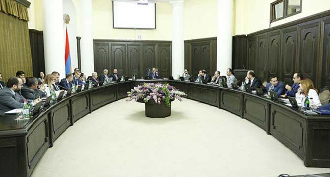 Կառավարութեան Նիստը Տեղի Պիտի Ունենայ Այսօր. Վարչապետ Փաշինեան Հրաժարական Պիտի Տայ