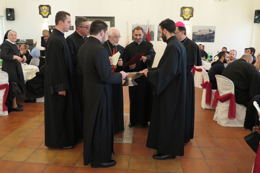 Ս. Միքայէլ Ընծայարանին Անուանակոչութիւնը Եւ «Կանչ Հրեշտակապետին» Տարեգիրքին Գինեձօնը