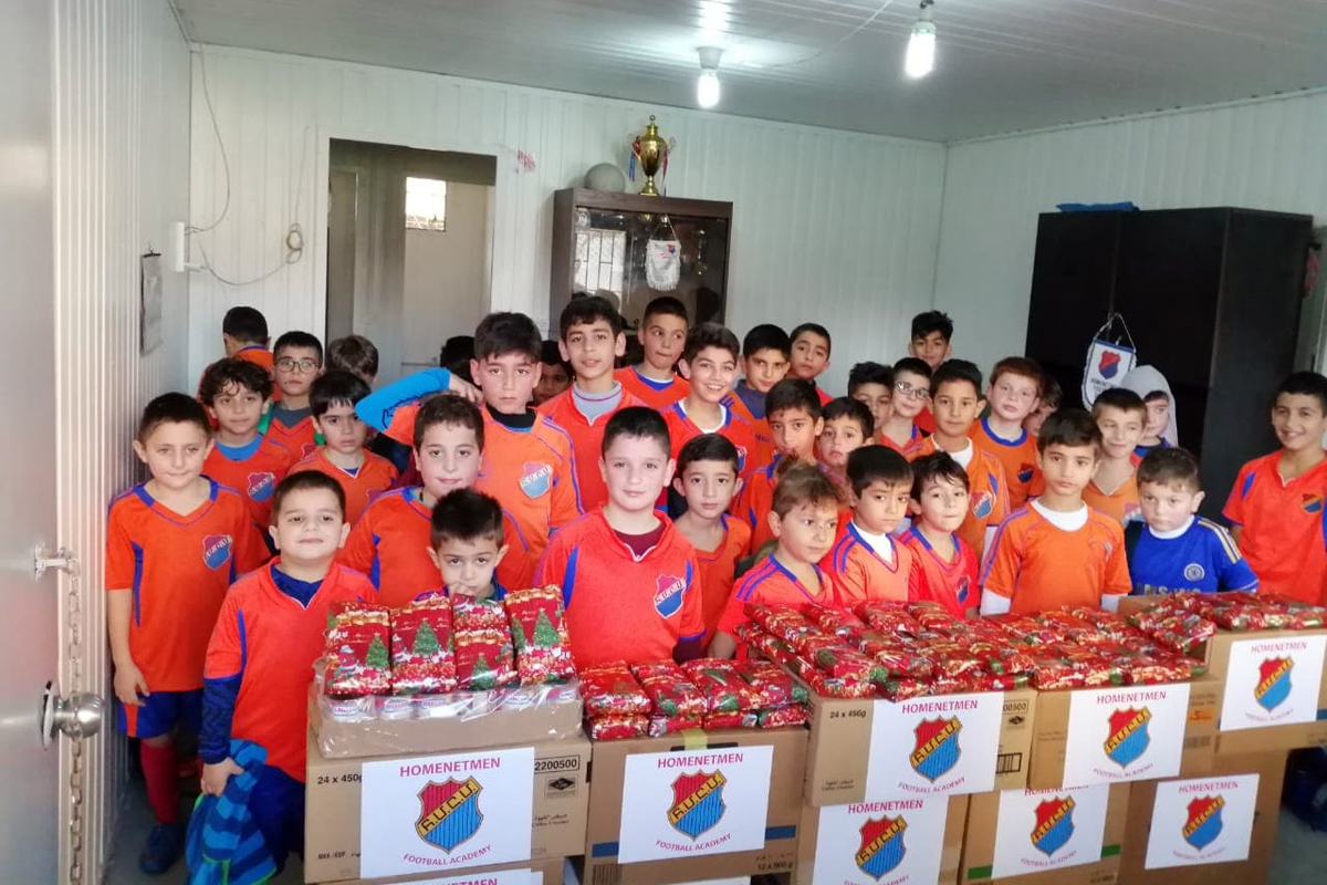 ՀՄԸՄ-ի Ֆութպոլի Ակադեմիային Մարզիկները Այցելեցին ՔԱՀԼ-ի Ծերանոց