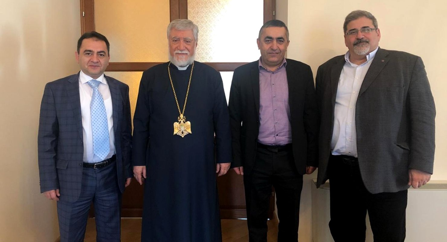 ՀՅԴ Բիւրոյի Ներկայացուցիչները  Հանդիպում Ունեցած Են  Արամ Ա. Կաթողիկոսին Հետ