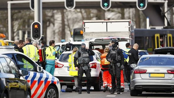 Հոլանտայի Ութրեխթ Քաղաքին Մէջ  Հրացանաձգութիւն