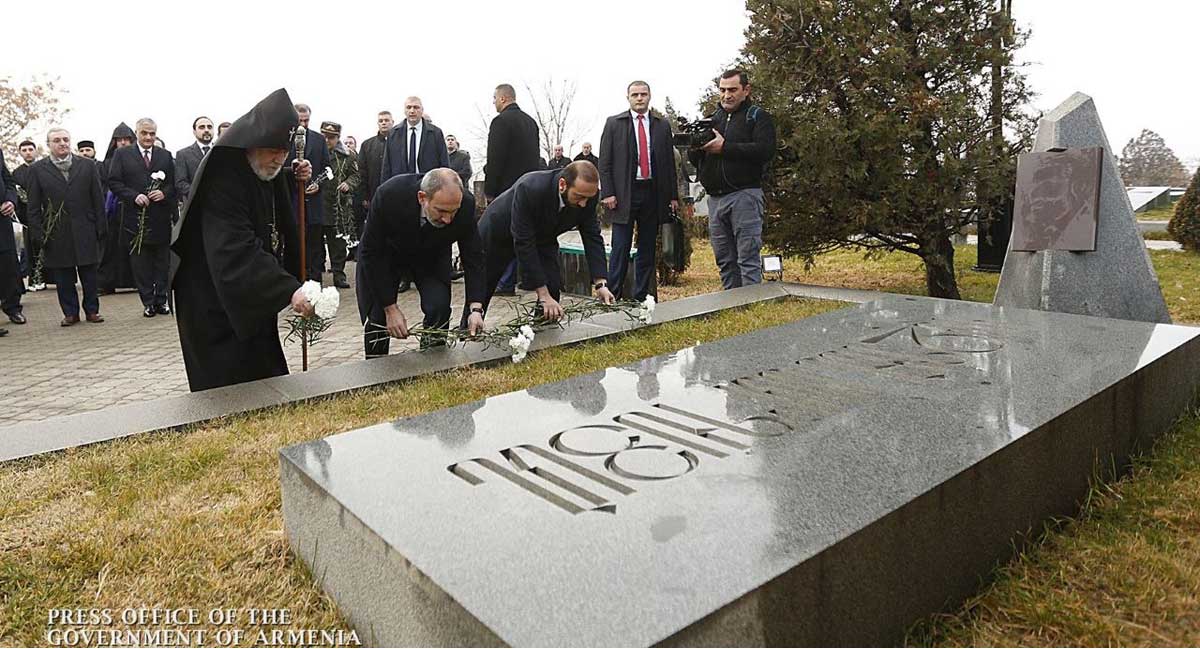 Վարչապետը Այցելած Է «Եռաբլուր»  Զինուորական Պանթէոն