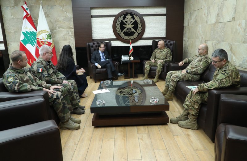 Զօր. Աուն Ֆուշէի Հետ Քննարկեց Երկկողմանի  Գործակցութեան Ամրապնդումը