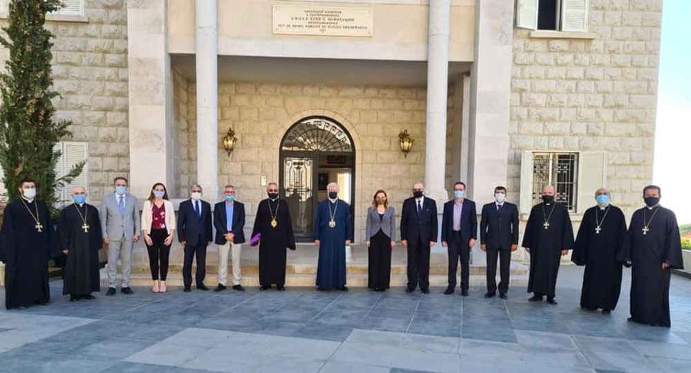 Արամ Ա. Կաթողիկոս Ընդունեց Լիբանանի Թեմի  Առաջնորդ Սրբազանն Ու Ազգային Իշխանութիւնը