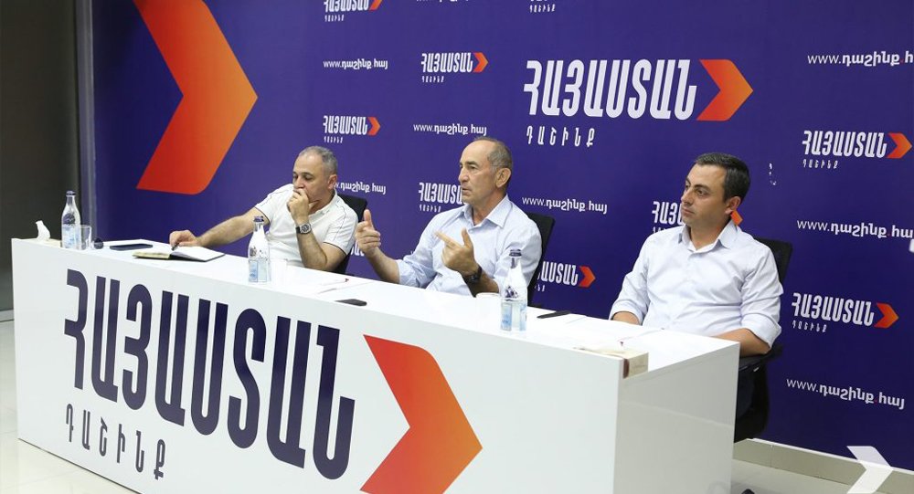 «Հայաստան» Դաշինքի Յայտարարութիւնները