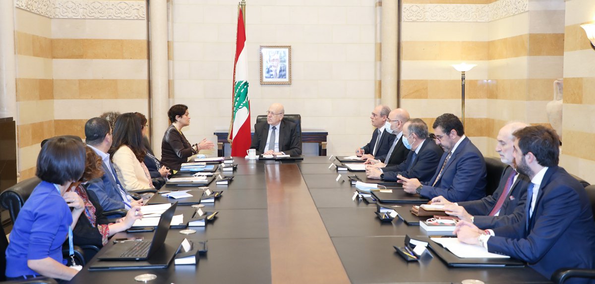 Ռուշտի  Ընկերային Պաշտպանութեան  Ռազմավարութեան Ա. Օրինակը Ներկայացուց  Վարչապետ Միքաթիի