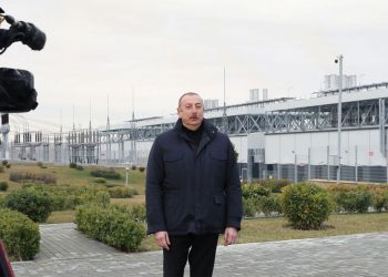 Ալիեւ Խօսած Է «Զանգեզուրի Միջանցք»-ին Մէջ Ուժանիւթային Մեծ Ծրագիրներու Մասին
