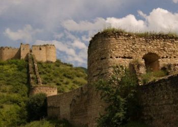 Արցախ` Հայկական Ինքնութեան Պաշտպանութեան Միջնաբերդ.  Մելիք Շահնազարեաններու Պառակտումը Եւ Մելիք Ջումշուդի Փորձերը` Վերականգնելու Արցախցիներու Միաբանութիւնը