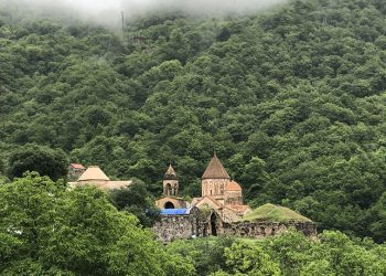 Ազրպէյճան Արցախի Բռնագրաւուած Տարածքներու Եկեղեցիներէն Հայկական Հետքերը Ջնջելու Ծրագիր Կը Յայտարարէ