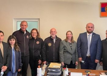 Ֆրեզնոյէն Հայ Բժիշկներու Առաքելութիւնը Լիբանանի Մէջ