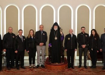 Ֆրեզնոյէն Լիբանան Հասած Բժիշկները Հանդիպում Ունեցան Արամ Ա. Կաթողիկոսին Հետ` Այսօր Սկսելիք Իրենց Առաքելութեան Իբրեւ Մեկնարկ