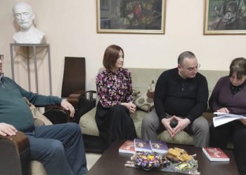 Հայրենի Կեանք