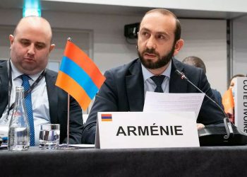 Արարատ Միրզոյեան. «Հայաստան Պատրաստ Է Ազրպէյճանի Հետ Առանց Նախապայմաններու Բանակցութեան»