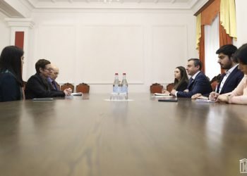 Իշխան Սաղաթէլեանը Ընդունած Է Հայաստանի Մէջ Ֆրանսայի Դեսպան Անն Լույոն