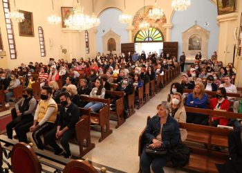 Ոտնլուայի Հանդիսաւոր Արարողութիւն Եւ Յիսուսի Թաղման Թափօր