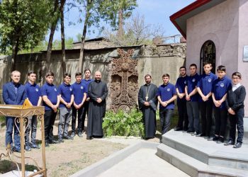 Հայրենի Կեանք