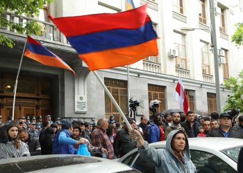 Դիմադրութեան Երթը` Դէպի Գլխաւոր Դատախազութիւն