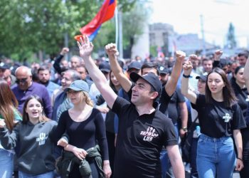 Իշխան Սաղաթէլեան. «Երկիրն Այս Վիճակէն Դուրս Բերելու Ե՛ւ Ծրագիրը Կայ, Ե՛ւ Մարդուժ»