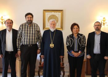 Արամ Ա. Կաթողիկոսի Այցելուները