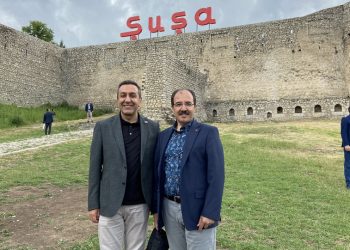 Ազրպէյճանի Մէջ Թուրքիոյ Դեսպանը Այցելեց Շուշի