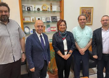 Համազգայինի Կեդրոնական Վարչութեան Ներկայացուցիչները Այցելեցին Վեր. Դոկտ. Փոլ Հայտոսթեանին
