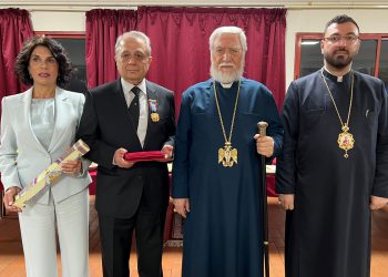 Արամ Ա. Կաթողիկոս Ասպետի Կարգի Շքանշանով  Պարգեւատրեց Վահէ Յովակիմեանը