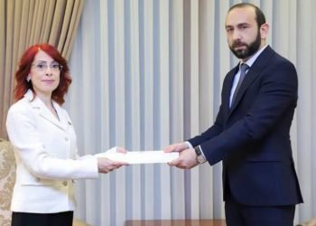 Սուրիոյ Նոր Նշանակուած Դեսպանը  Իր Հաւատարմագիրներուն Պատճէնը Յանձնած Է  Հայաստանի Արտաքին Գործոց Նախարարին