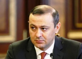 Արմէն Գրիգորեան. «Հայաստան Ամբողջութեամբ  Դուրս Պիտի Հանէ Իր Զօրքերը Լեռնային Ղարաբաղէն»
