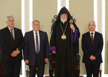 Երեք Կուսակցութեանց Վերին Մարմիններու Ներկայացուցիչները Շնորհաւորեցին Արամ Ա. Կաթողիկոսին Գահակալութեան 27-Ամեակը