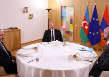 Պրիւքսէլեան Ձեւաչափն Ու Ռուսիան