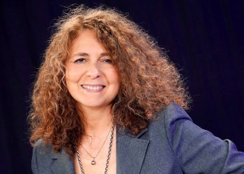 Գաղութէ – Գաղութ