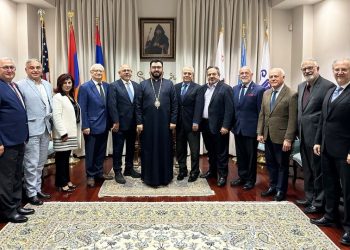 Առաջնորդ Սրբազանը Յատուկ Հանդիպման Մը Հրաւիրեց Արեւմտեան Թեմի Ազգային Պատգամաւորները