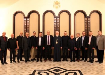 Արամ Ա. Կաթողիկոս Ընդունեց ՀՅԴ Բիւրոյի Լրիւ Կազմը