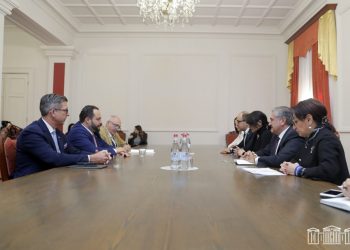 Հայաստանի Ազգային Ժողովի Ընդդիմադիր  Խմբակցութիւններու Ներկայացուցիչները  Հանդիպած Են Եւրոպական  Խորհրդարանի Երեսփոխաններուն