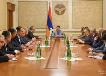 Արայիկ Յարութիւնեան Ազգային Ժողովի Քաղաքական Ուժերու Ներկայացուցիչներուն Հետ Քննարկած Է Վերջին Զարգացումները