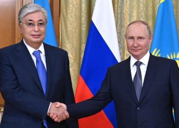 Փութին Թոքայեւին Առաջարկած Է Ստեղծել Ռուս-Ղազախա-Ուզպեքական Եռամիութիւն