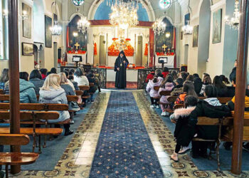 Ա­ռաջ­նորդ Սր­բա­զան հօր այ­ցը Թե­սա­ղո­նի­կէ