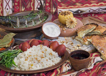 Զատկուան Աւանդութիւններ