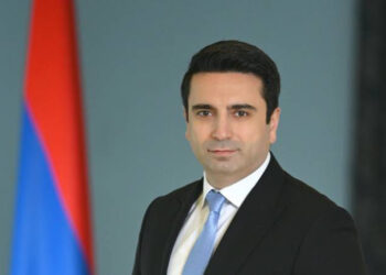 Ալեն Սիմոնեանը Ներողութիւն Խնդրած Է Հայաստանի Հանրապետութեան Բոլոր Քաղաքացիներէն